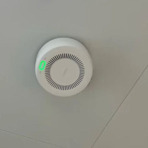 smart smoke detector sensor for home security with zigbee 3.0 and sound alert features - Image 7