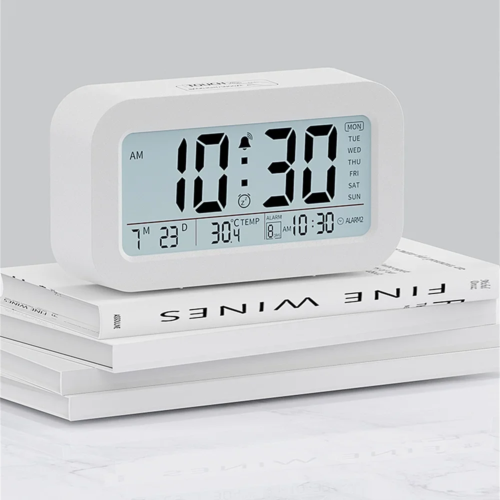 Battery Powered LCD Alarm Clock TEMP Date Week 3 Alarms Backlight Snooze Table  Clock Night Vision Function12/24H Digital Clock